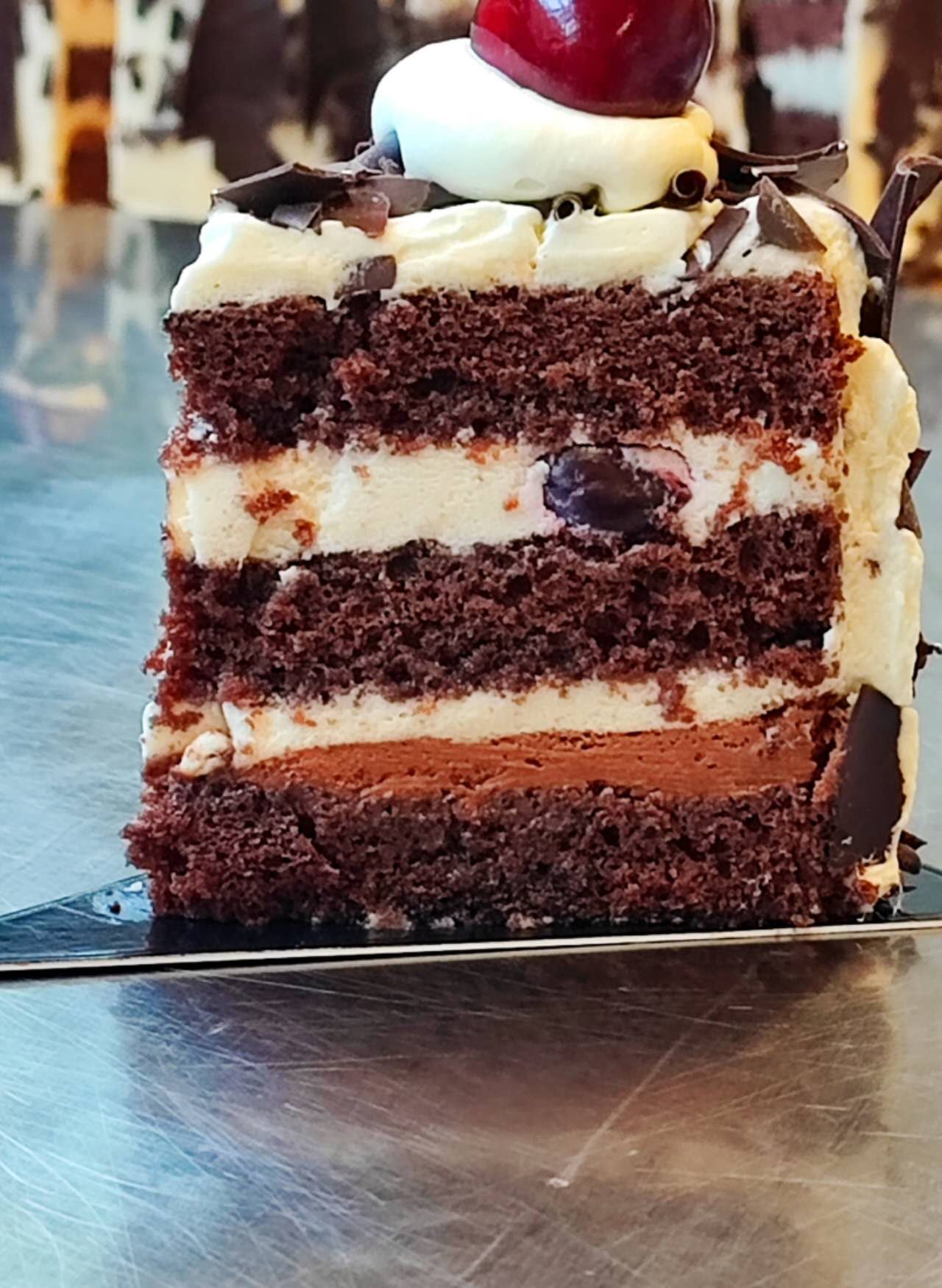 Mustan metsän suklaakakku