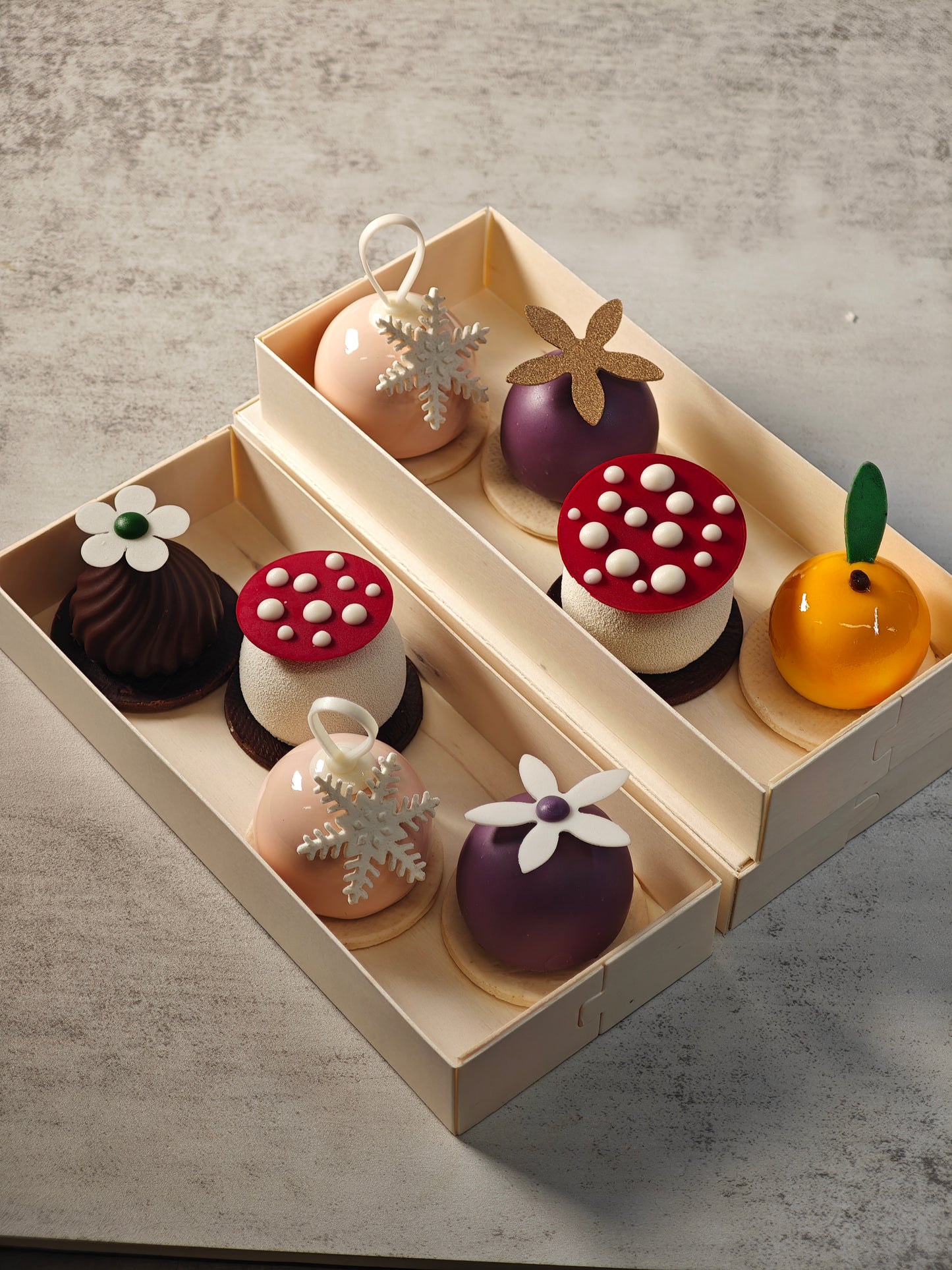 The Mousse Symphony – 8 exquisite mousse bites (8pcs)